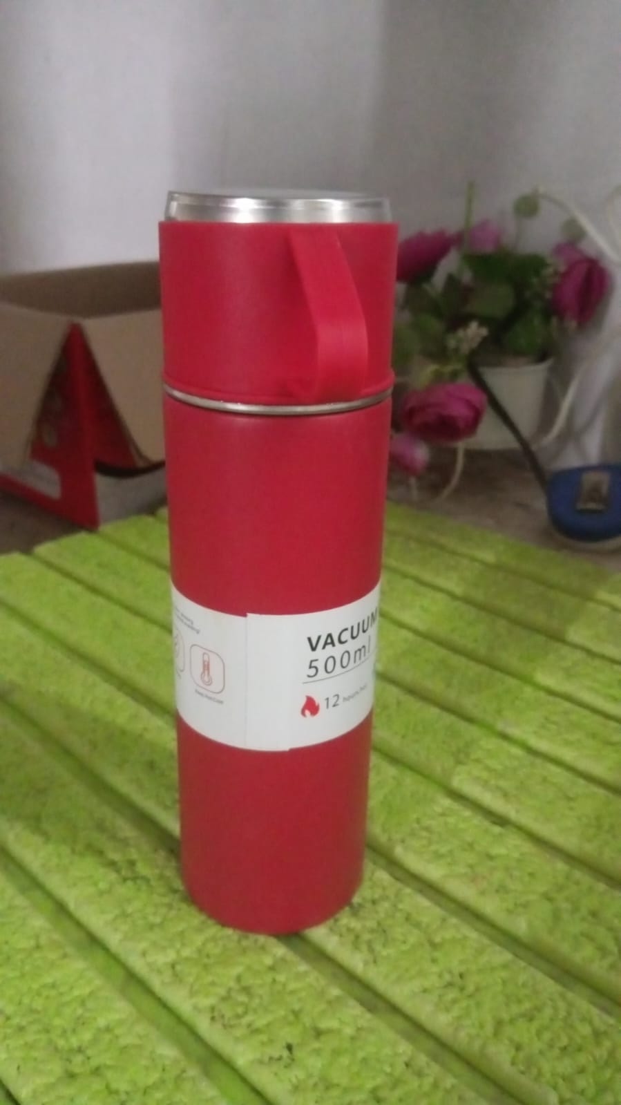 Stainless Steel Vacuum Insulated Water Bottle With Coffee / Tea Mug (500 ML) Stainless Steel Vacuum Insulated Water Bottle With Coffee / Tea Mug (500 ML)